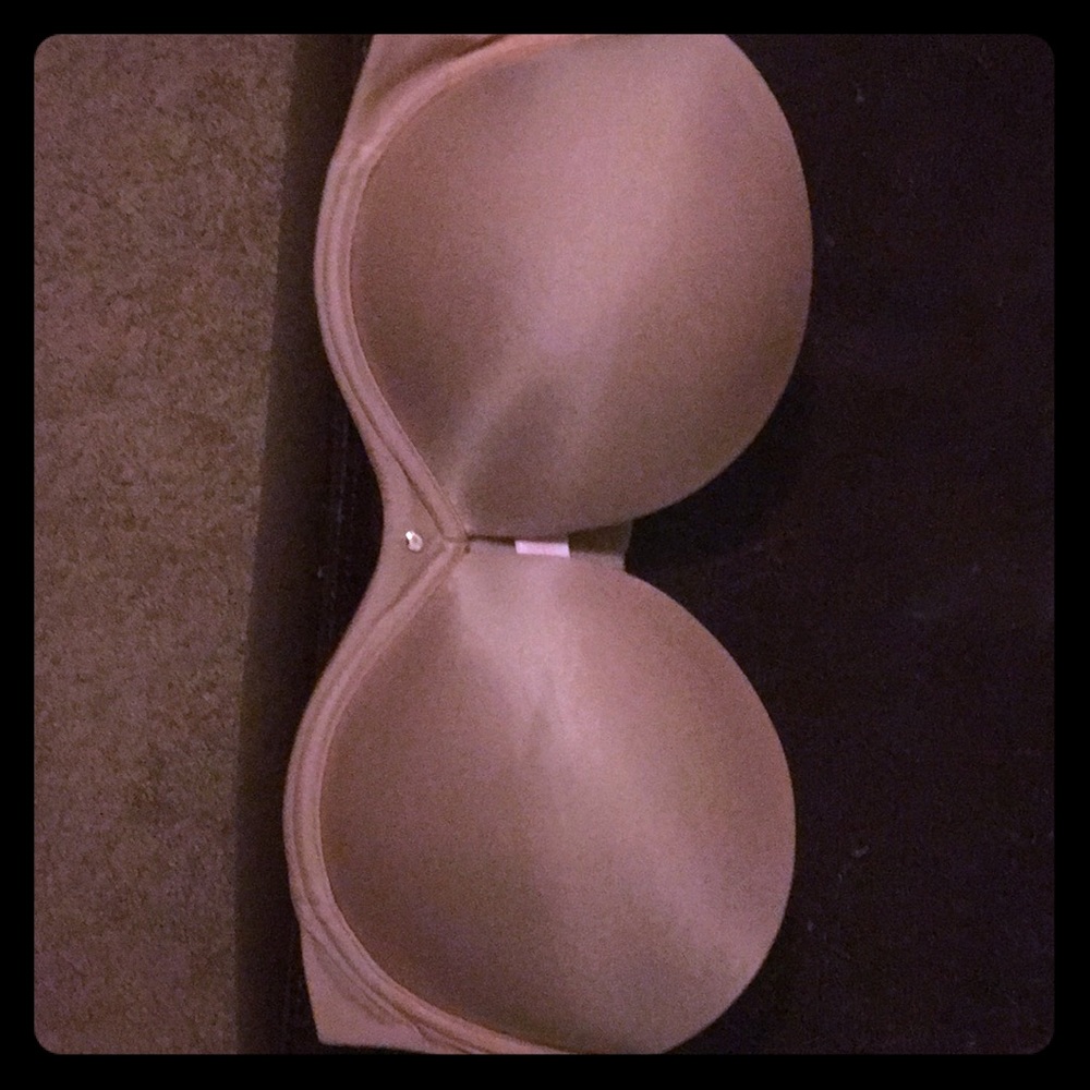 Very Sexy Strapless 34D Victoria’s Secret Bra